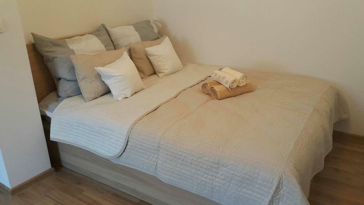 Pod Zamkiem 2 Sypialnie, Salon, 70 M, Komfort, Max 7 Os Lägenhet Lublin Exteriör bild